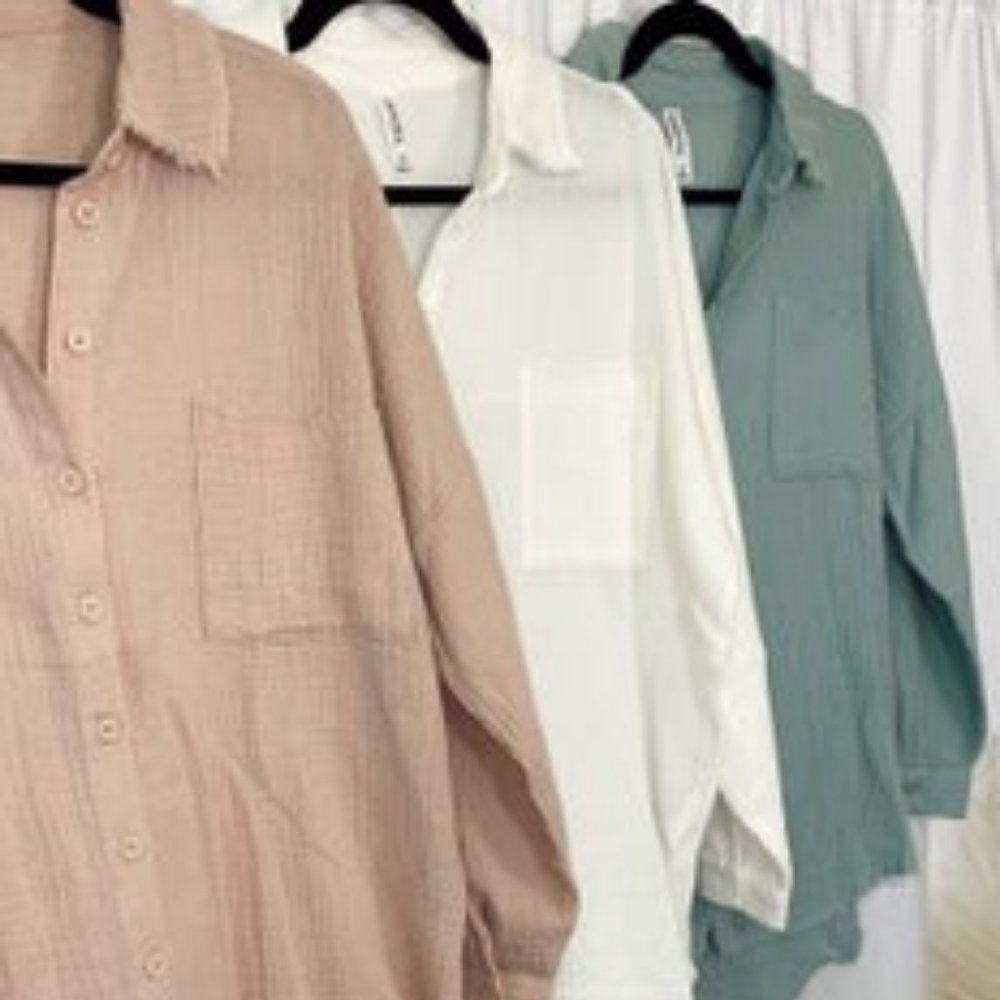 Green soft textured button up top